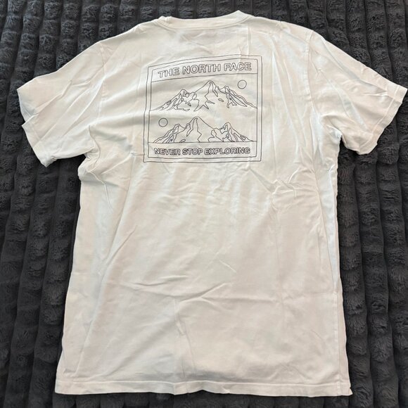 The North Face T-Shirt - Picture 3 of 3